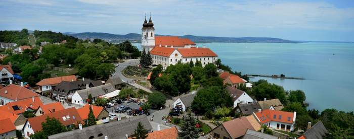 Tihavyi darzsirts Balaton